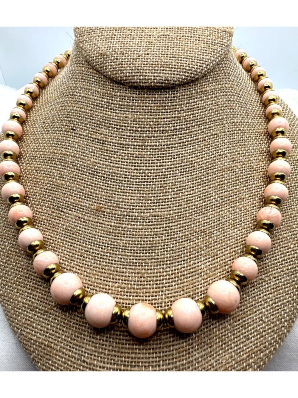 Vintage Avon Pink Necklace Graduated Beads 80s Pretty in Pink Barbiecore